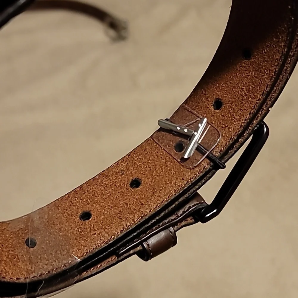 BNWOT DOCKERS Men's Belt - Picture 3 of 5